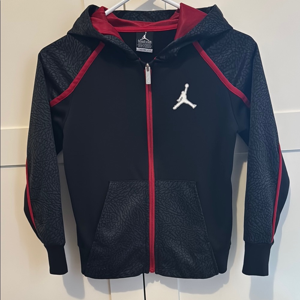 Jordan boys zip up hoodie size small